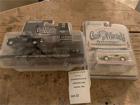 Greenlight Collectibles 210 Ram 2500 Pickup & Heavy Duty Car Hauler Set