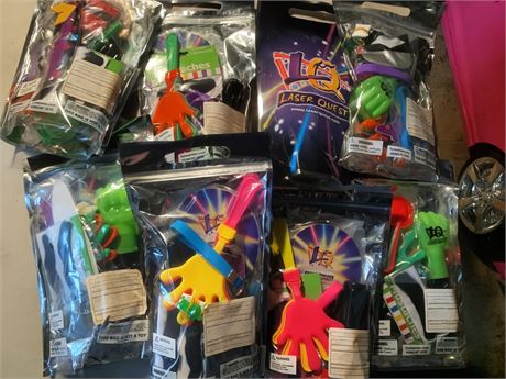 Laser Quest Party Favor Goody Bags - Sticky Flex Grabber Hands, Mini Mustaches