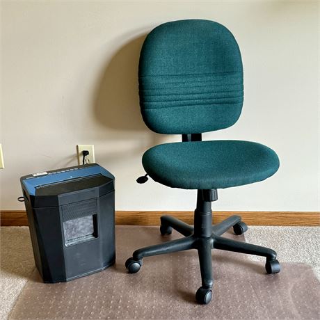 Office Bundle w/ Chair, Mat and Paper Shredder