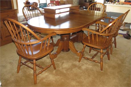 Dining Room Table, 4 Leafs, 6 Chairs