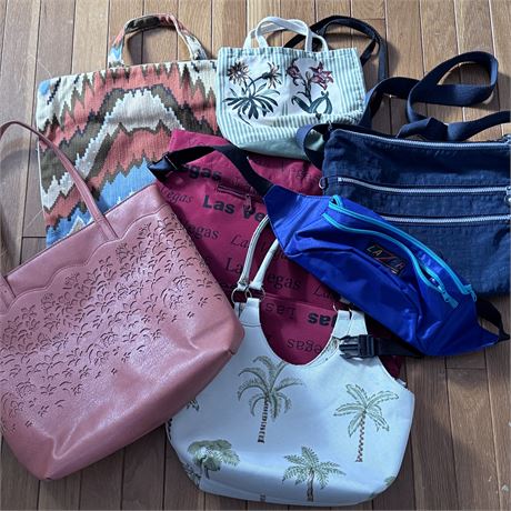 Ladies Mixed Purses Lot