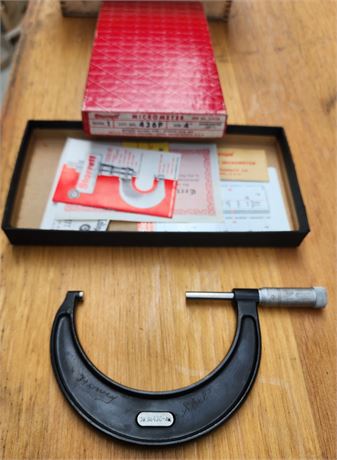 Starrett 3"-4" Micrometer w/ original box & Paperwork