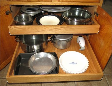 Kitchen Cabinet Cleanout: Pots, Pans