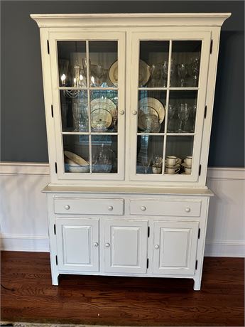 Nichols and Stone White Lighted Hutch