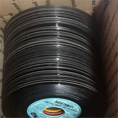 45 Record Lot - The Montaines, The Mustangs, The Derbys, Peter Drake & More