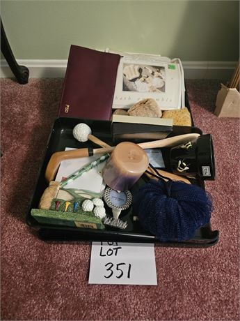 Misc Mixed Lot: Golf Decor / Candles / Bath & More