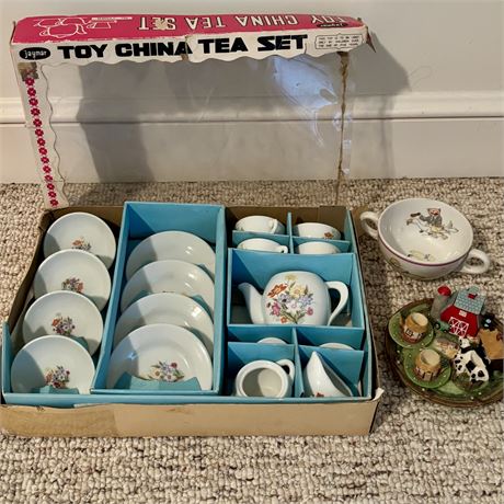 Adorable Jaymar Vintage Children's Tea Set and Related