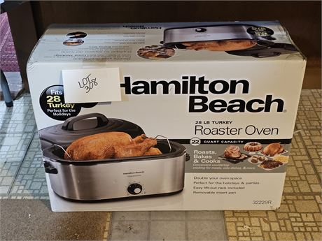 NIB Hamilton Beach Roaster Oven