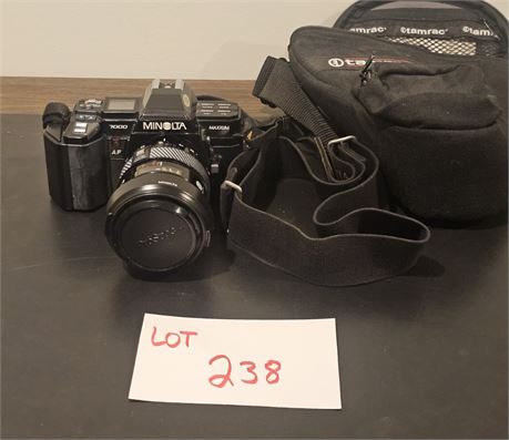 Minolta Maxxum 7000 35MM SLR Camera With Minolta AF Lens 28-85