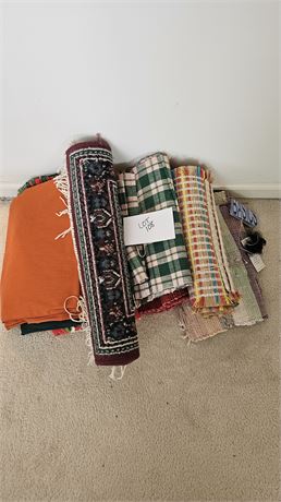 Mixed Size Rugs, Table Cloths & Place Mats