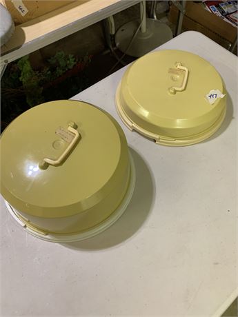 Vintage MCM Green & White Plastic Cake & Pie Storage Containers