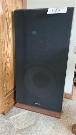 (2) Fisher STV-884 Tower Speakers