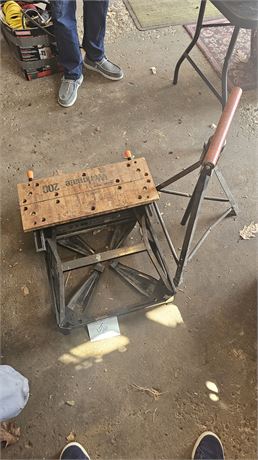 Workman 200 Work Bench & Roller