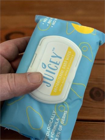 Juicy Antibacterial Hand Wipes W/Aloe Vera - 60 Wipes In A Pack - 24 Packs Total