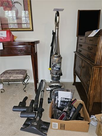 Shark Rotator Pro Complete Lift-Away (NV552) with Attachments