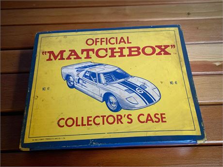 Matchbox Toys Cars In Official Matchbox Collector's Carrying/Storage Case