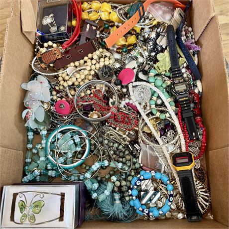 Great Flat of Mixed Costume Jewelry - Use, Resell, Crafting, Vintage....