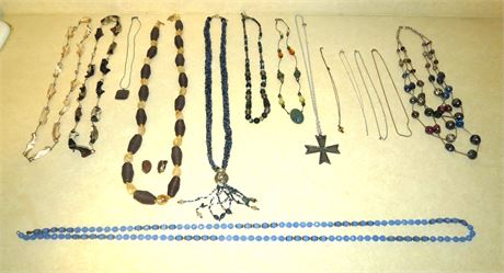 Costume Jewelry: Necklaces