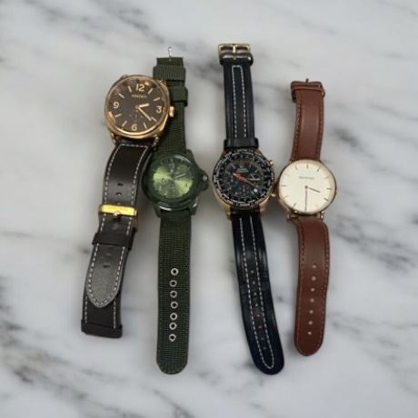 Men's Wristwatches Lot of 4 Watches - Bering Detomaso Firenze, Gemius Army-