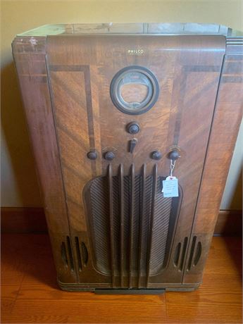 1937 Philco Model 37-116X High-Fidelity Console Radio