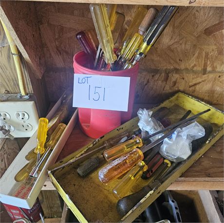 Large Lot Of Mixed Screwdrivers