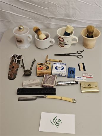 Mixed Vintage Shaving Lot: Mugs / Brushes / Razors / Blades / Soap & More