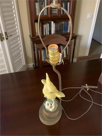 Vintage Table Lamp Featuring Yellow Ceramic Cockatoo Bird Figurine (Needs Work)