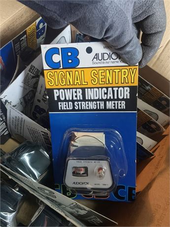 Audiovox CB Radio Signal Sentry Power Indicator/Field Strength Meters