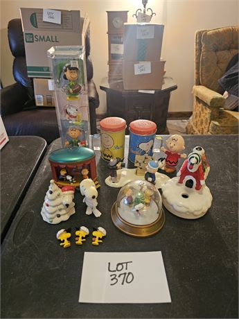 Peanuts Mixed Lot- Charlie Brown S&P Set, Holiday Figures & More