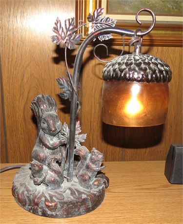 Squirrel Lamp