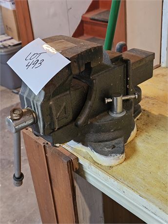 Large #4 Table Vise