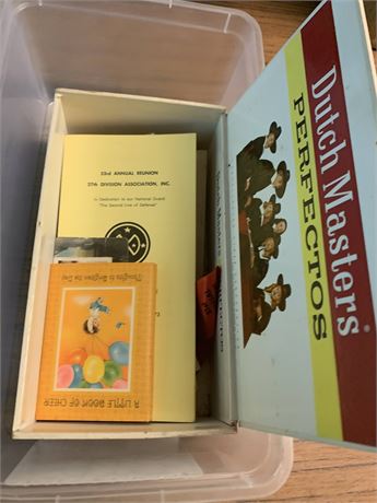 Dutch Masters Cigar Box/Old Awards and Photos