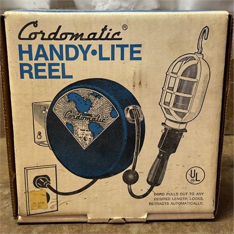 New in Box Cordomatic Handy Lite Reel