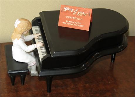 Enesco 1982 Music Box