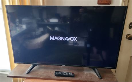 40" Magnavox TV