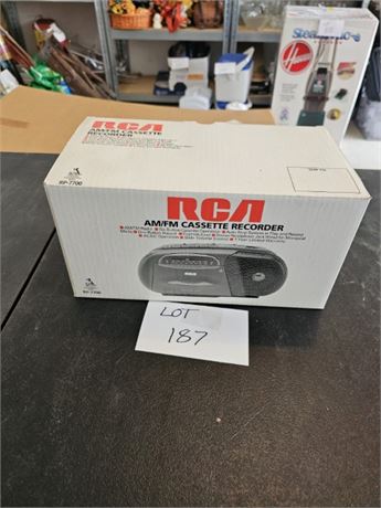 RCA AM/FM Cassette Recorder