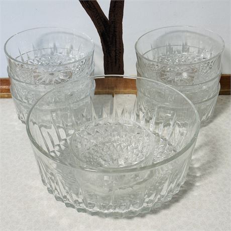 Arcoroc France Cut Glass Serving Bowl Set