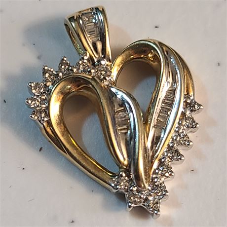 10K Heart & Diamond Pendant - 2.5 dwt