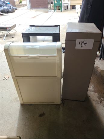 Metal Storage Cabinet / Plastic Office Drawers & Newspaper Box