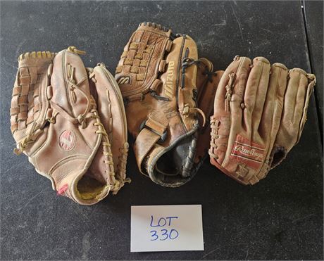 Vintage Baseball Mitts- Rawlings, Mizuno & Louisville Slugger