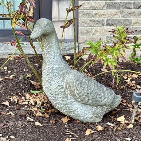 Concrete Goose Lawn and Garden Statue