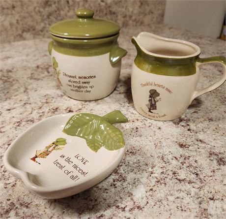 Holly Hobbie Stoneware Collection 2