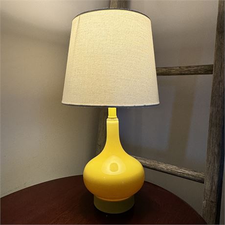 Safavieh Yellow Glass Accent Lamp - 17"T w/ Shade