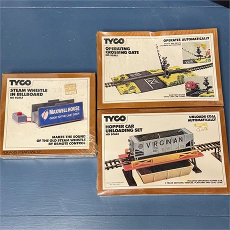 SEALED Tyco HO Scale Hopper Car Unloading Set, Crossing Gate & Steam Whistle