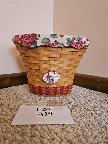 Longaberger Signed Bonnie "Geranium" Basket with Liner