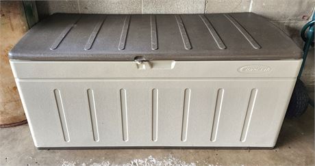 Suncast Storage Trunk