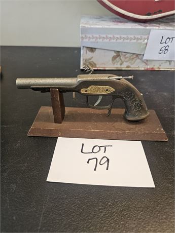 Replica Lighter Antique Pistol