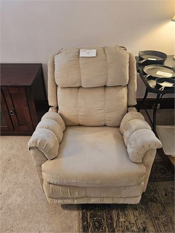Catnapper Light Beige Rolled Arms Rocker Recliner