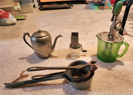 Vintage Kitchen Items