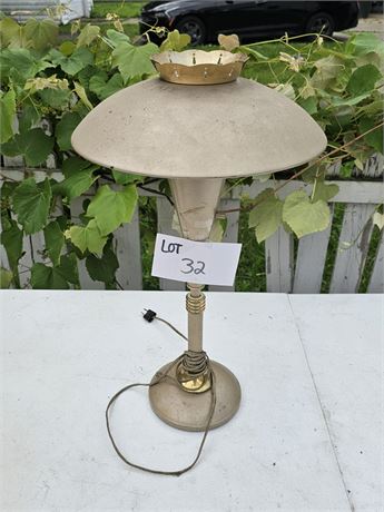 Vintage MCM Metal Saucer Table Lamp